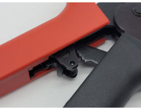 フェルール端子用圧着工具(アイクリンプ) MPAE6R