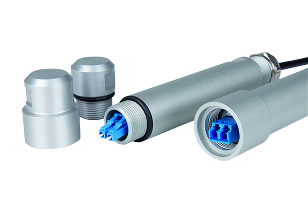 TOC-FEM LC Duplex シングルモード/マルチモード セラミックスリーブ IP67